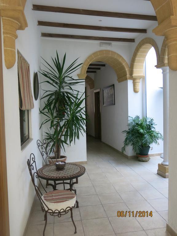 Hostal Fenix Jerez de la Frontera Exterior foto